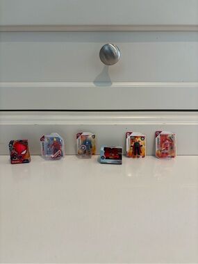Mini Brands Marvel Action Figures